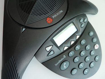 Poly SoundStation2 (analog) conference phone with display, Expandable without Power Supply 2201-16200-601 Refurbished