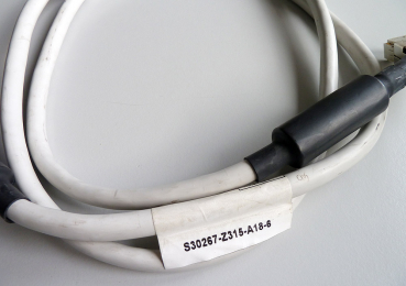 Preview: Siemens HDLC-Kabel LTU S30267-Z315-A18 für Hicom 300, HiPath 4000 1,80 Meter Refurbished
