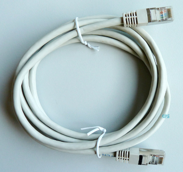 LAN-Kabel CAT5e 2m SF-UTP Patchkabel 2xRJ-45 grau NEU