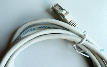 LAN-Kabel CAT5e 2m SF-UTP Patchkabel 2xRJ-45 grau NEU