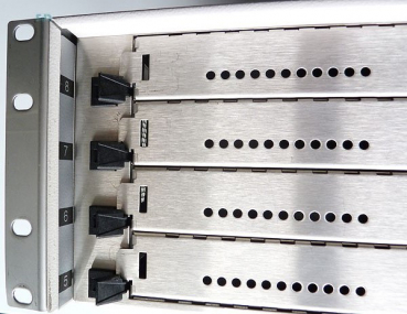 Preview: HiPath AP 3505 IP Erweiterungsbox S30807-U6620-X-3 Refurbished