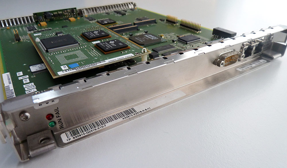 STMI2 HG1500 with module S30807-Q5697-X200 for HiPath 4000 S30810