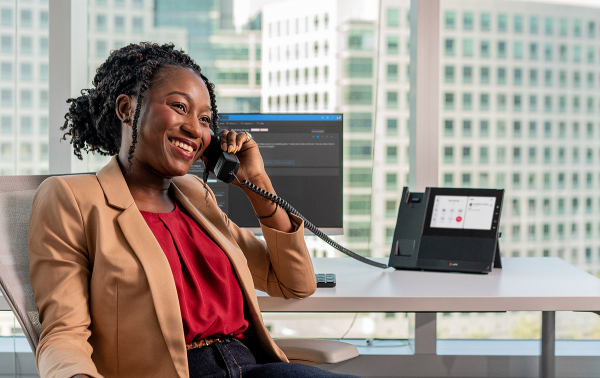 Poly CCX 600 Business Media Phone for Microsoft Teams, PoE 82Z84AA, 2200-49780-019