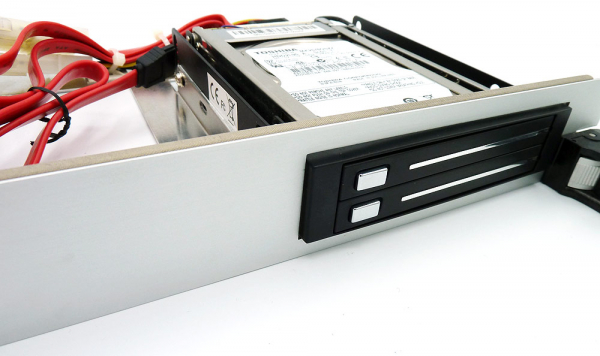 HDTR mit 2 HDD C39117-A7006-A8 Refurbished