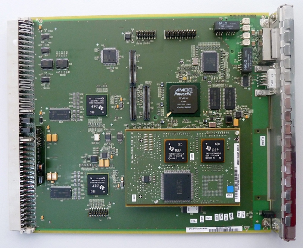 STMI2 HG1500 mit Modul S30807-Q5697-X200 für HiPath 4000 S30810 