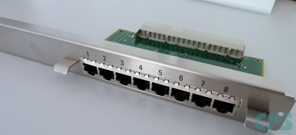 Internes Patchpanel NPPS0 8 RJ45 4-adrig S30807-Q6624 L30251-U600-A78 Refurbished